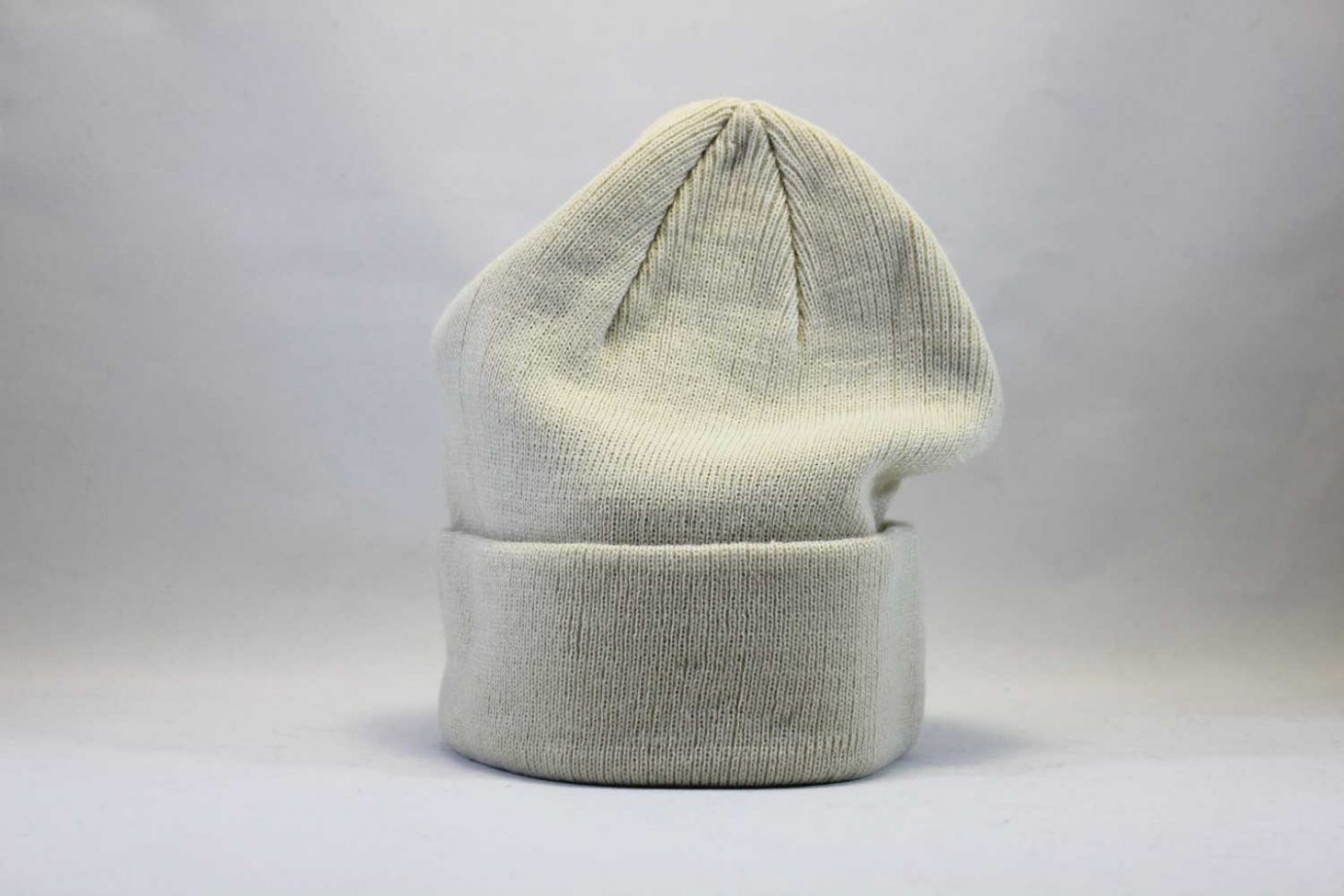 шапка Carhartt wip beanie бини белая логотип сбоку купить оригинал