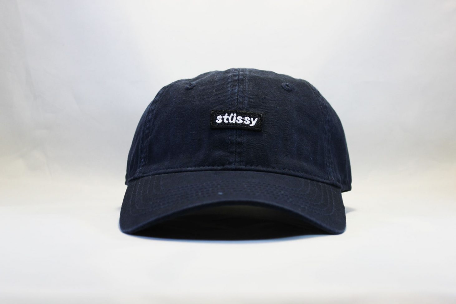 закругленный круглый козырек кепка бейсболка stussy синяя черный логотип