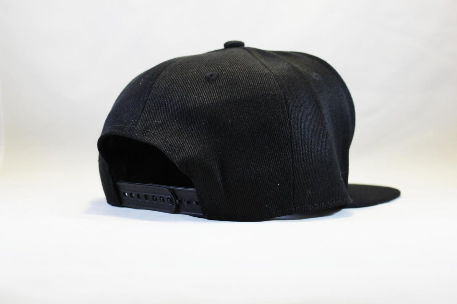 где купить оригинал кепка Snapback доберман Cayler Sons собака бейсболка