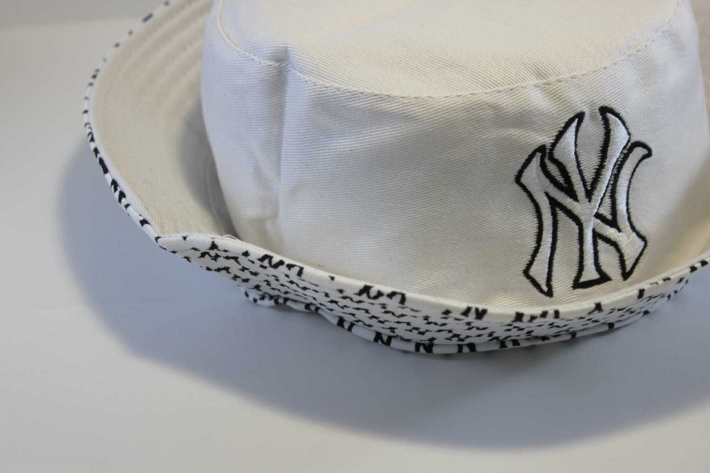 панама белая new york yankees bucket hat new era_