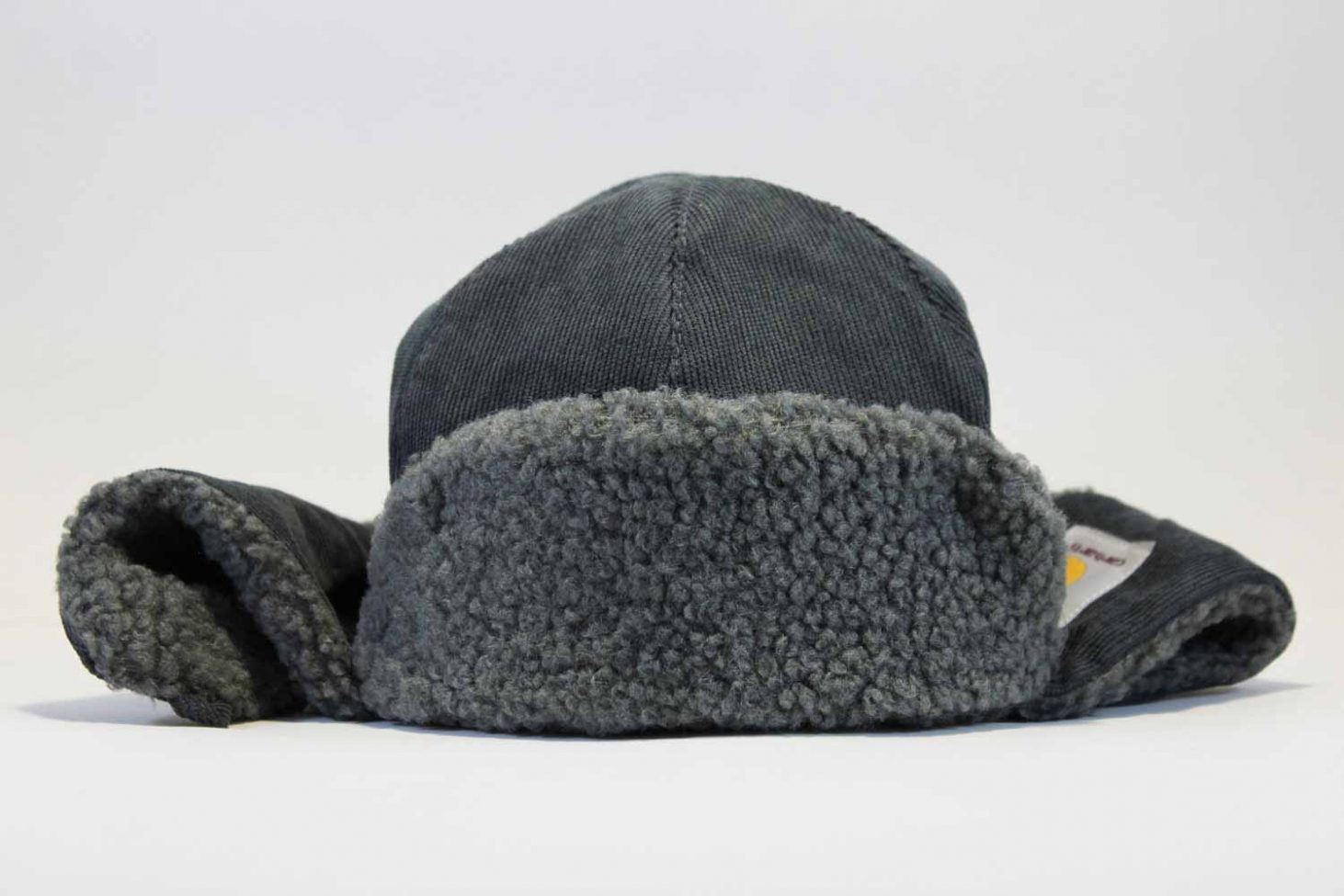 где купить оригнал carhartt шапка ушанка carhartt trapper черная замшевая шерстяная