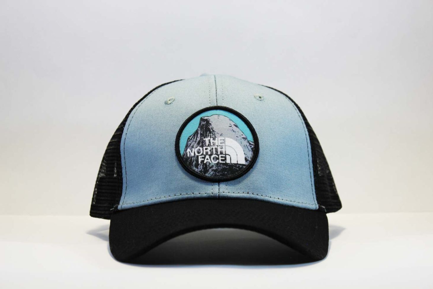 джинсовая кепка trucker the north face синяя в сеточку купить оригинал