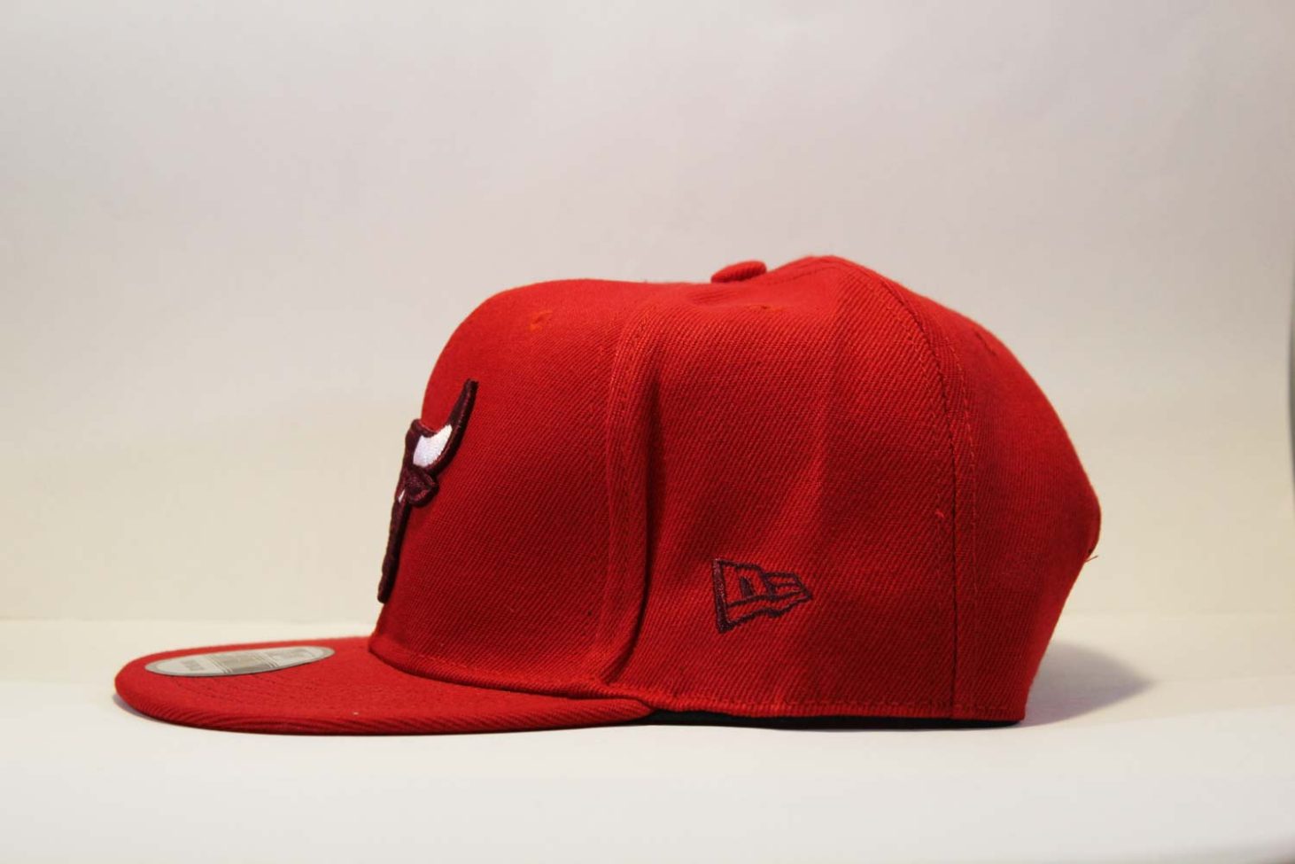 кепка с быком кепка snapback New Era red красная Chicago Bulls