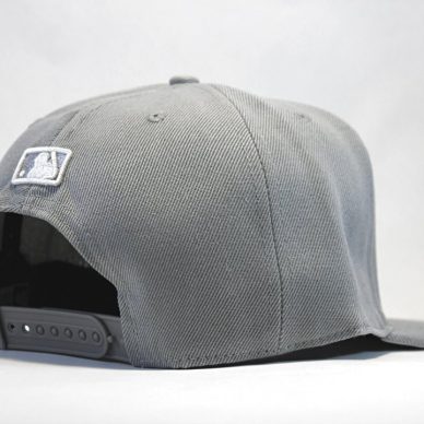 kepka-la-los-angeles-seraya-snapback