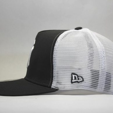 кепка new york yankees trucker чорна біла сітка snapback україна